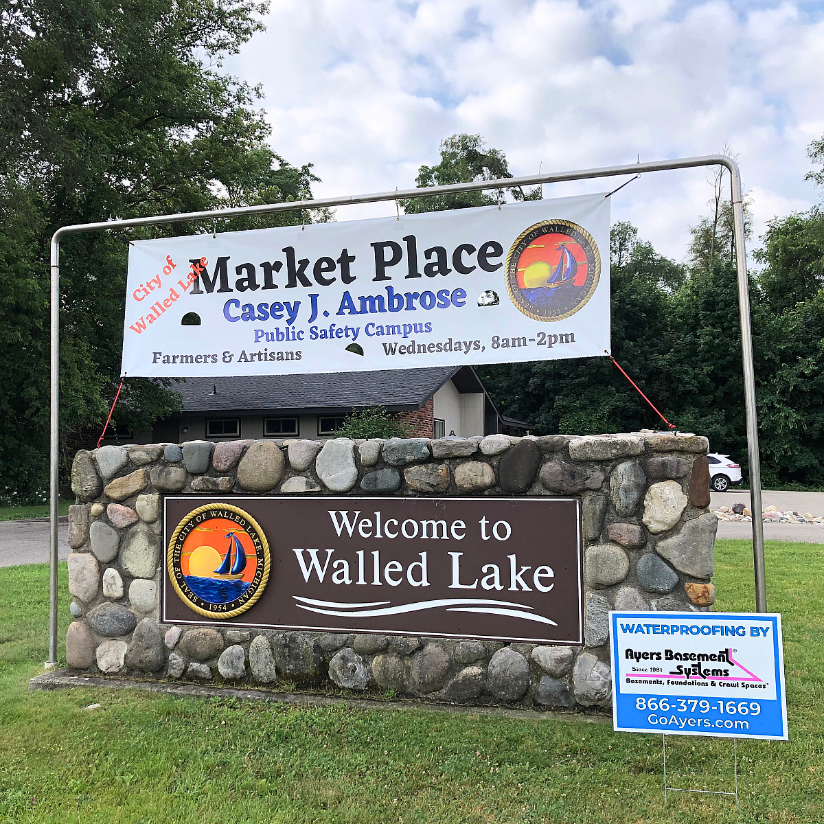 Walled Lake MI City Page Image