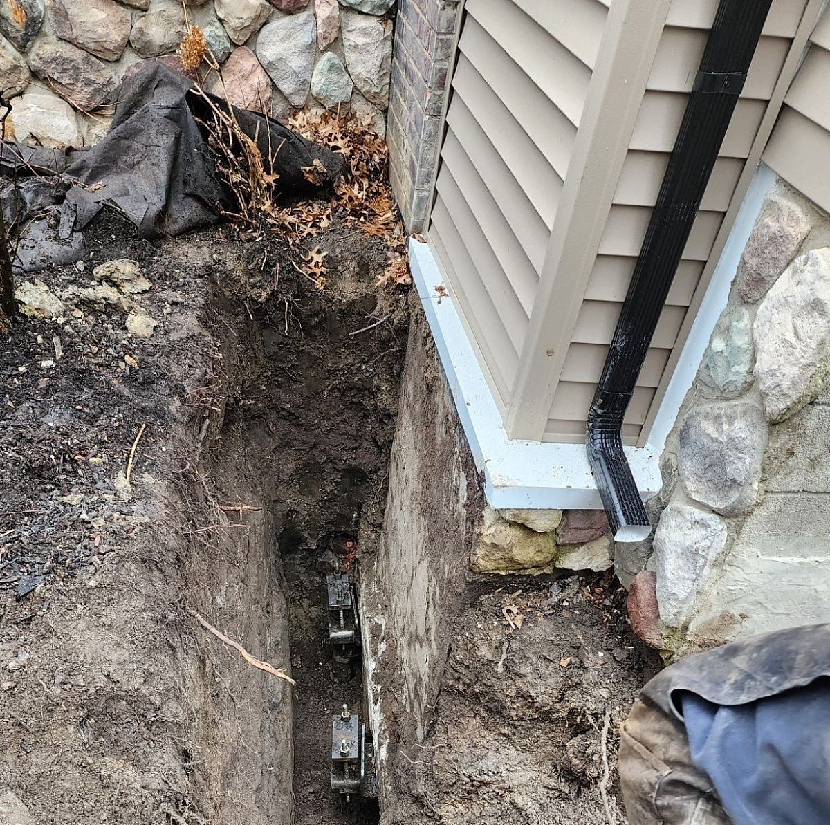 22451 Pointe Drive After