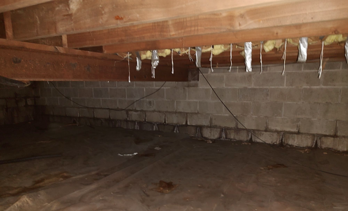 Cold Crawl Spaces and Frozen Pipes