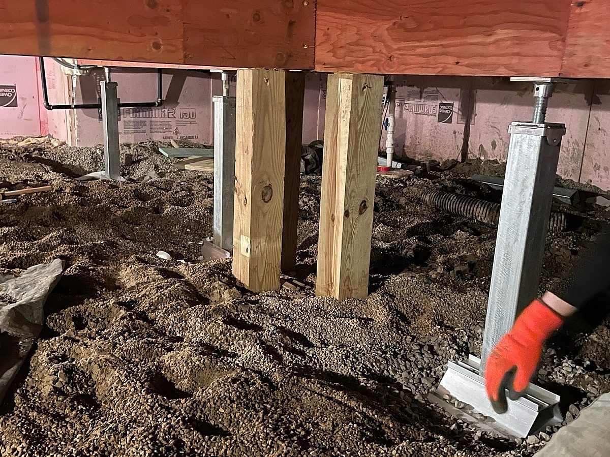 810 Lakeview Dr After