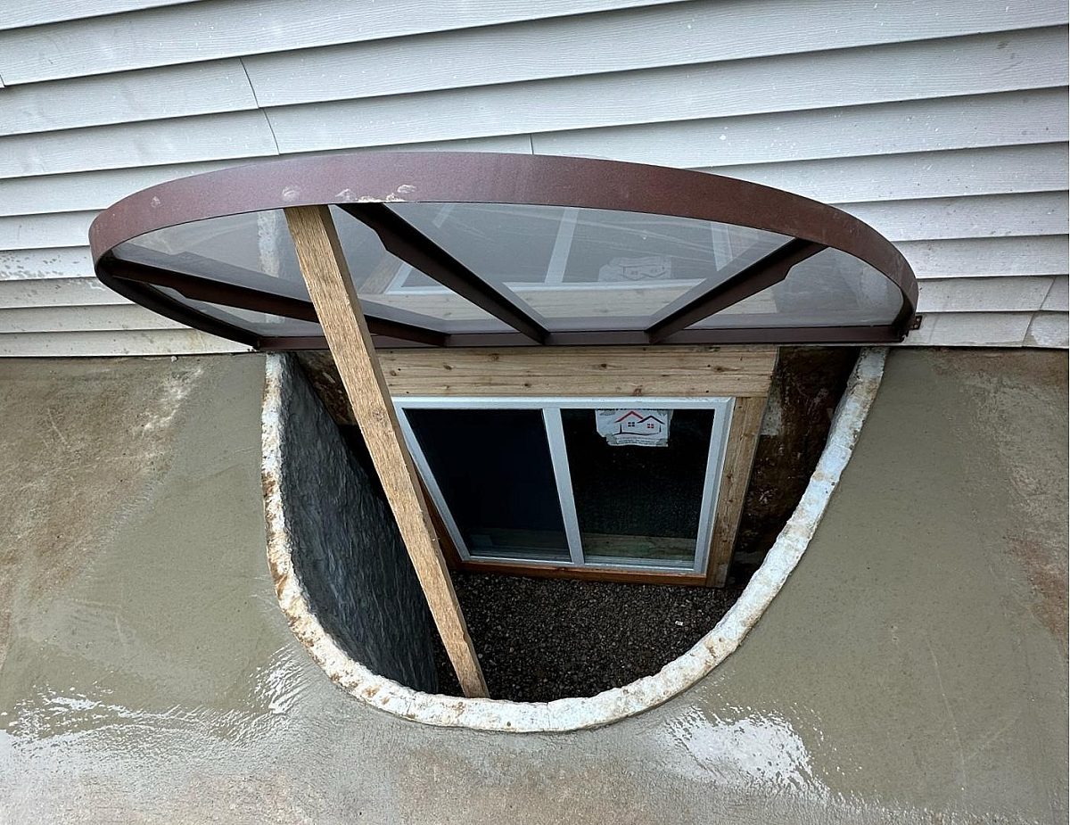 6547 Rothbury Street Portage After