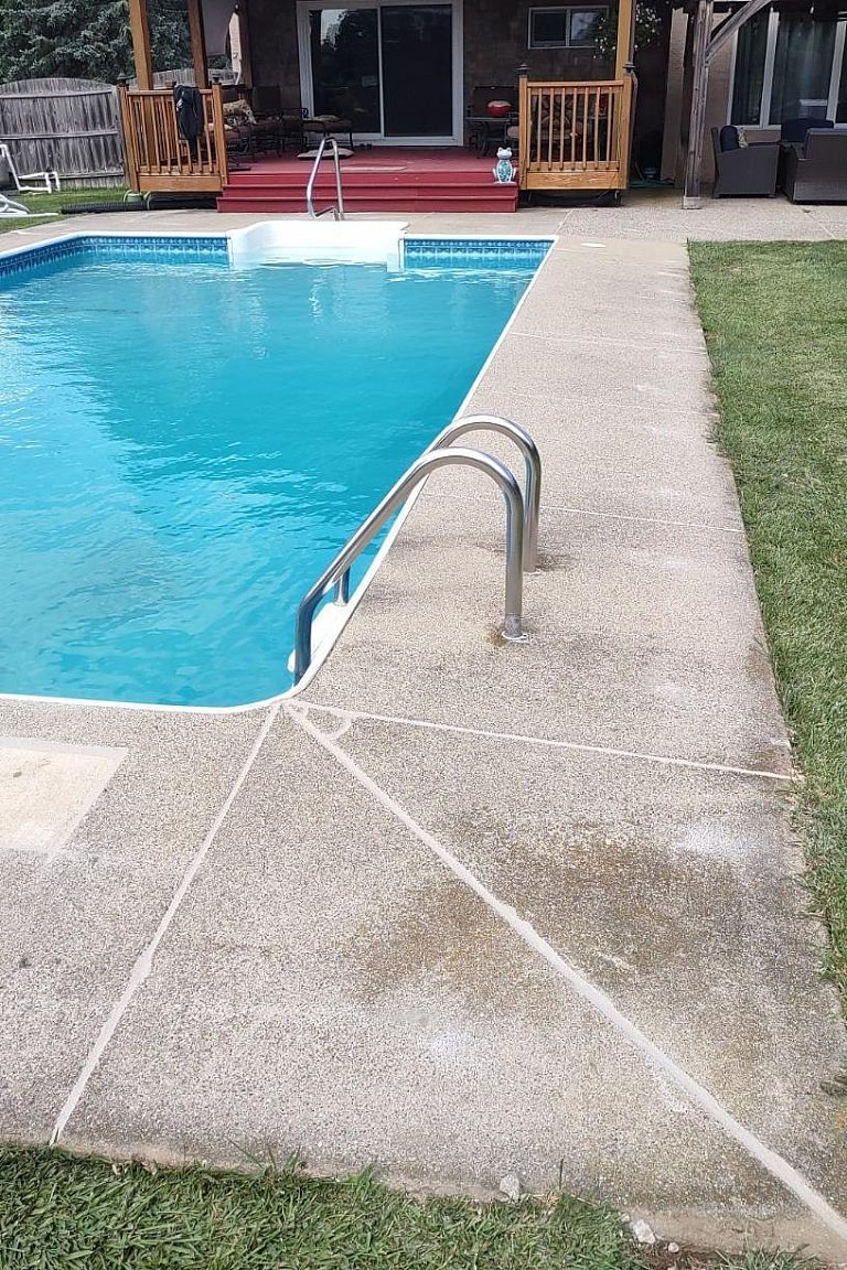 1309 W Hurd Rd After