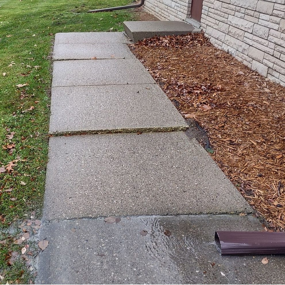 429 Rosehill Rd Repair Before