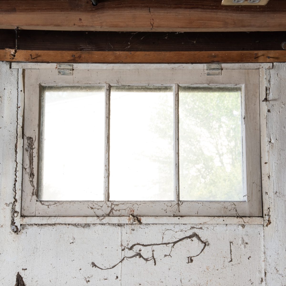 01 basement windows set 1 before 1