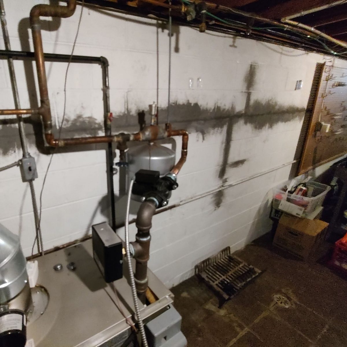 Cracked Wall GeoLocks_Before