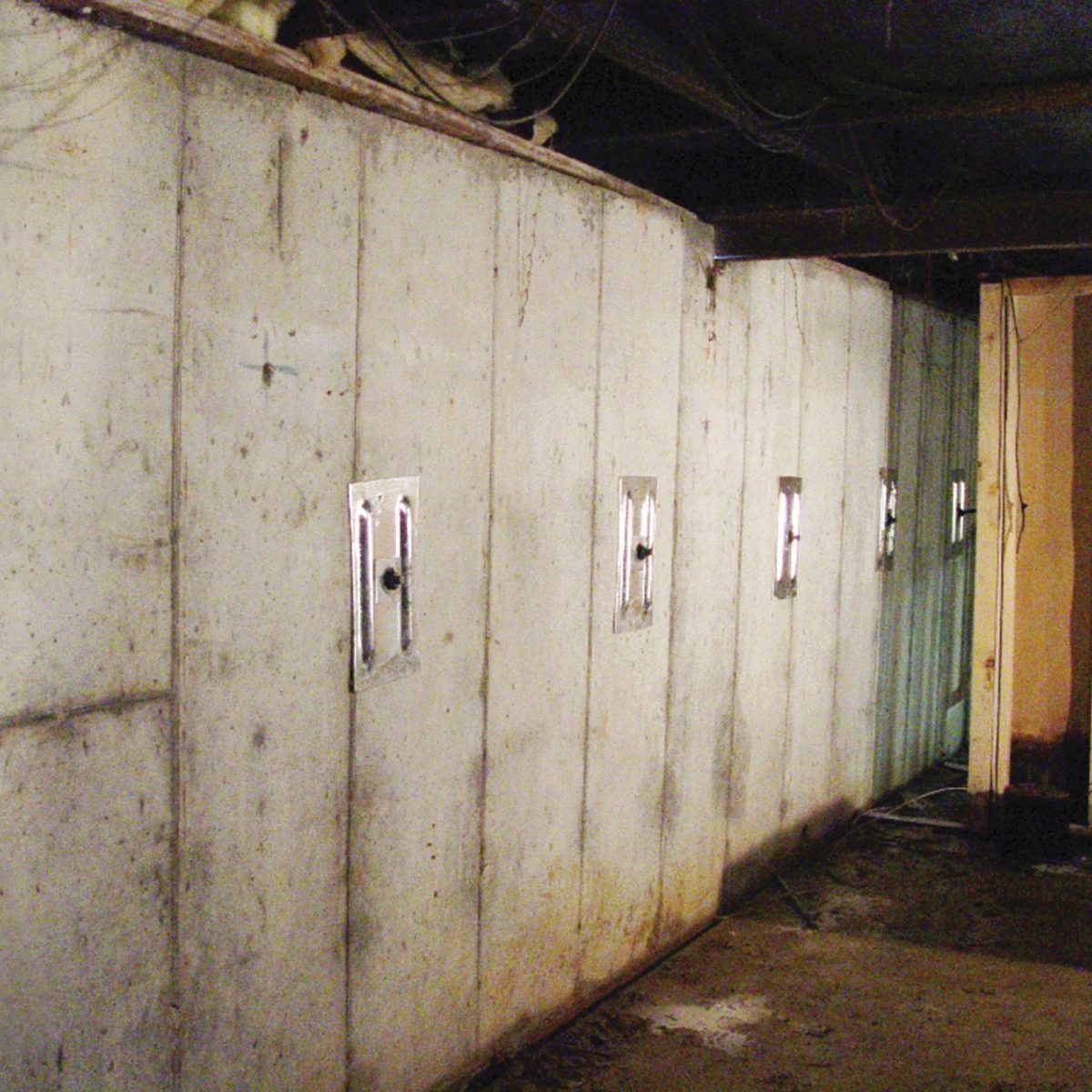 Geo Lock Slanted Wall_After