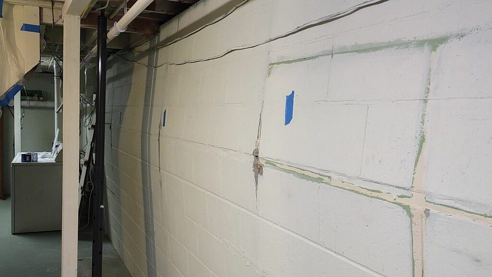 670 Harrington Ave Before